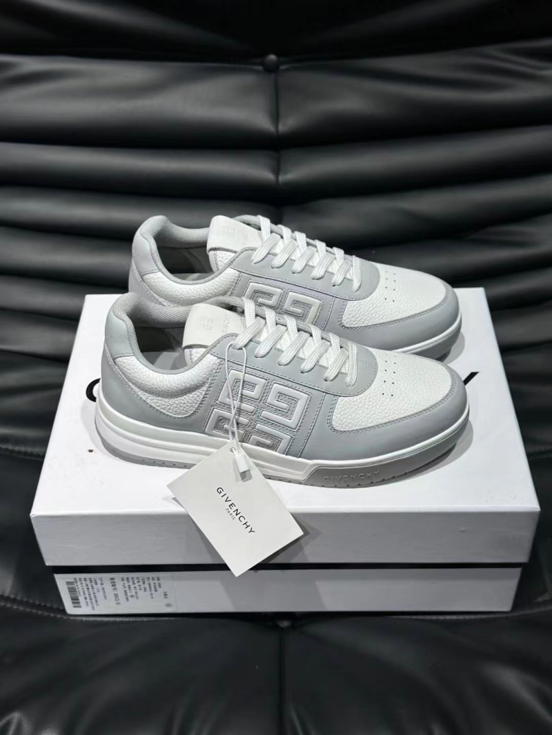 Givenchy Sneakers